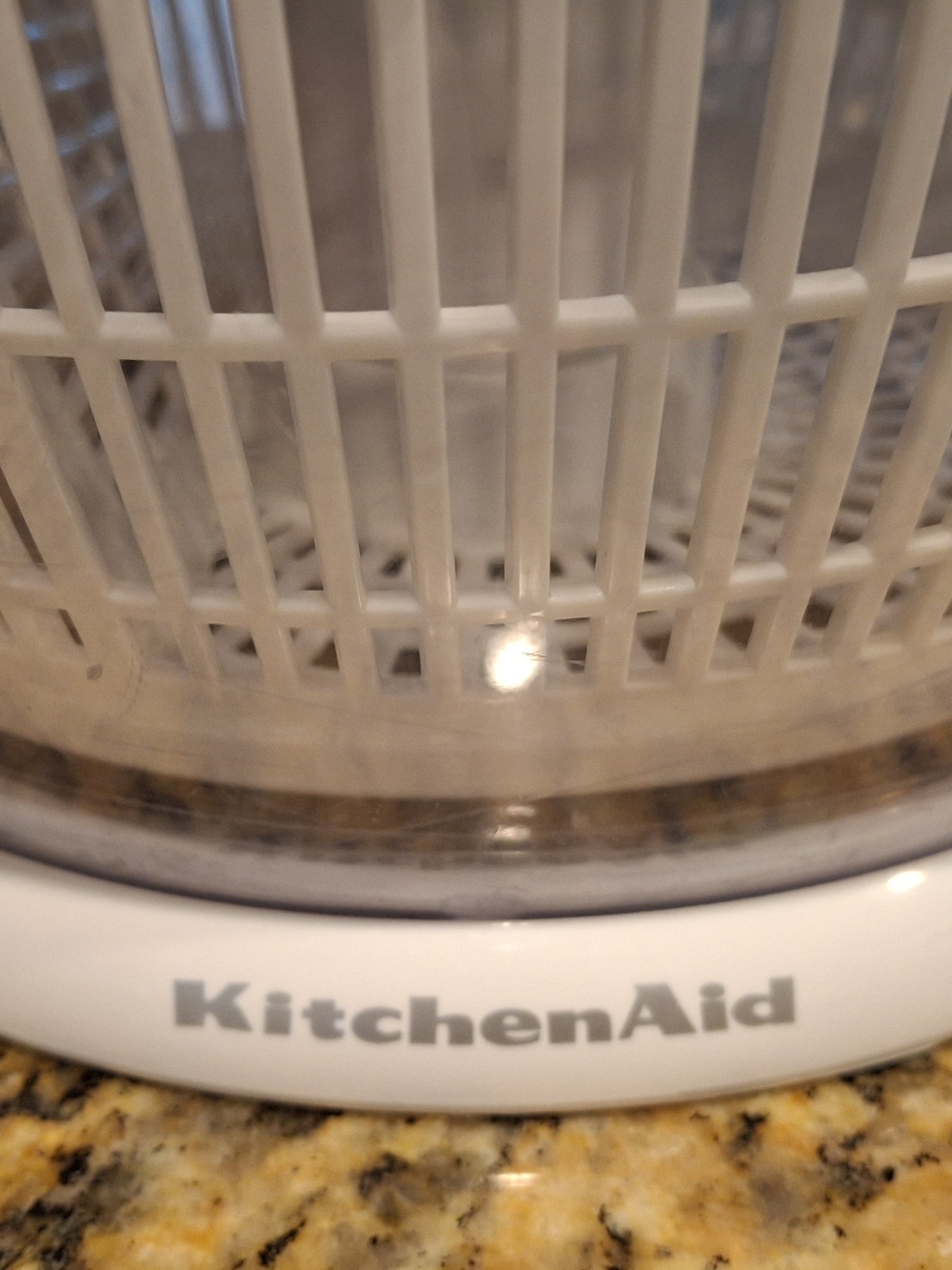 KitchenAid White Salad Spinner - Easy Drying and Crisp Greens